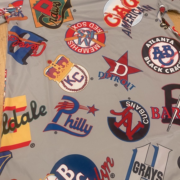 Official NLBM 1920 Adult Men's T-Shirt NWT • Retail $55 - Picture 2 of 3